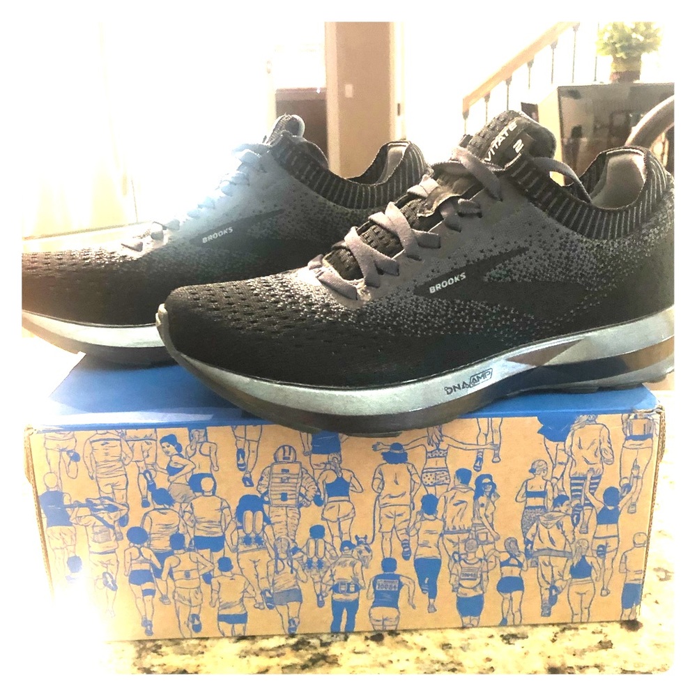 Brooks Levitate 2 - women’s size 6.5